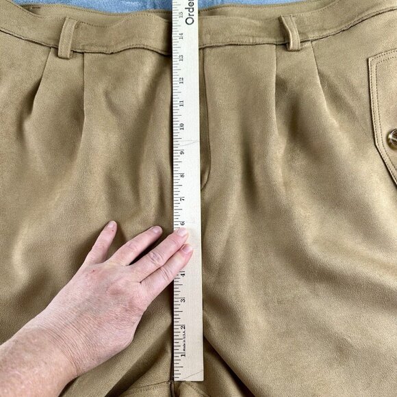 Banana Republic Vegan Suede Shorts Women’s Size 16 Iced Latte High Waist Camel - Picture 7 of 15
